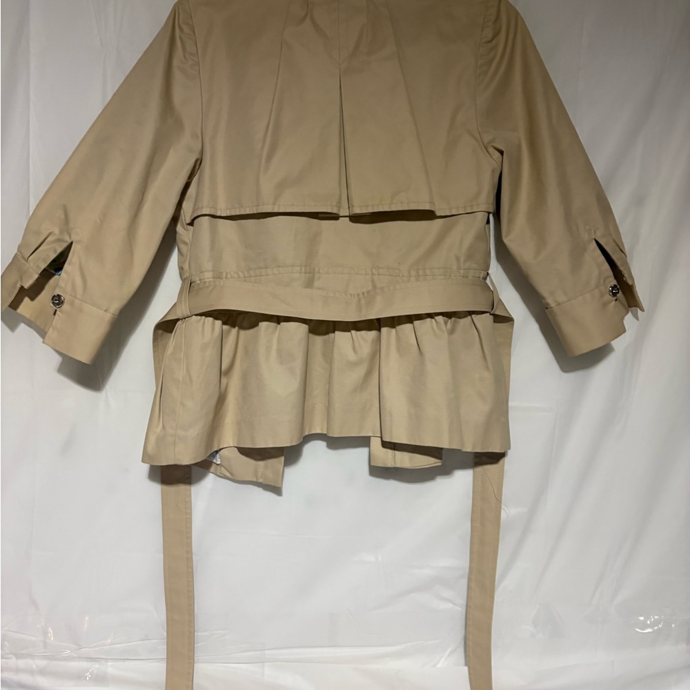 Chic Beige Ruffled Blazer with Patterned Lining - Picture 9 of 13